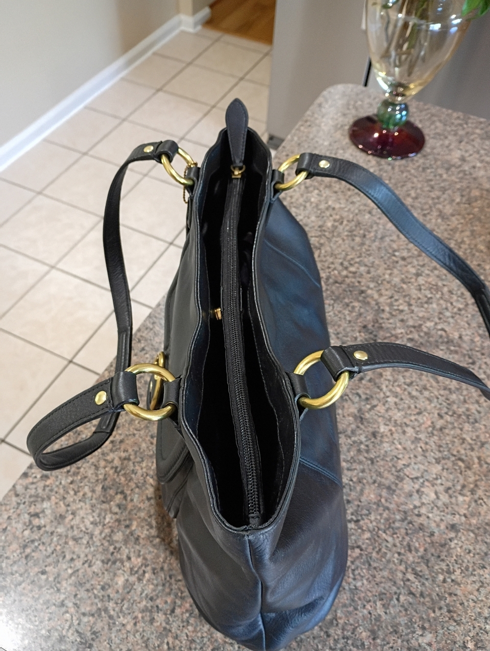 Coach  Campbell Belle Black Leather Shoulder Bag with Gold Hardware - Picture 9 of 16